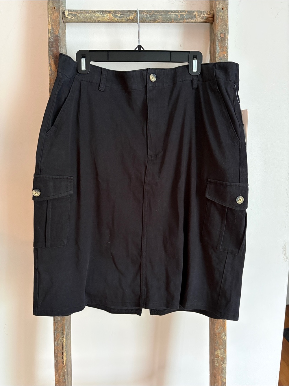 32 Degrees Black Cargo Mini Skirt